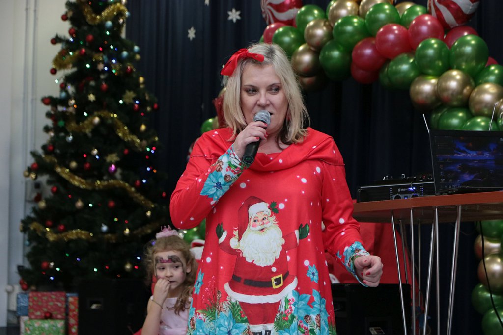 Mikołajki w Hali targowej Feniks [07.12.2019] - zdjęcie #118 - eOstroleka.pl