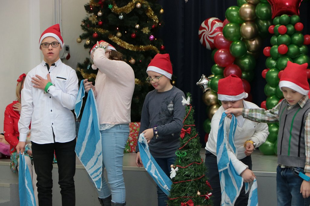 Mikołajki w Hali targowej Feniks [07.12.2019] - zdjęcie #34 - eOstroleka.pl