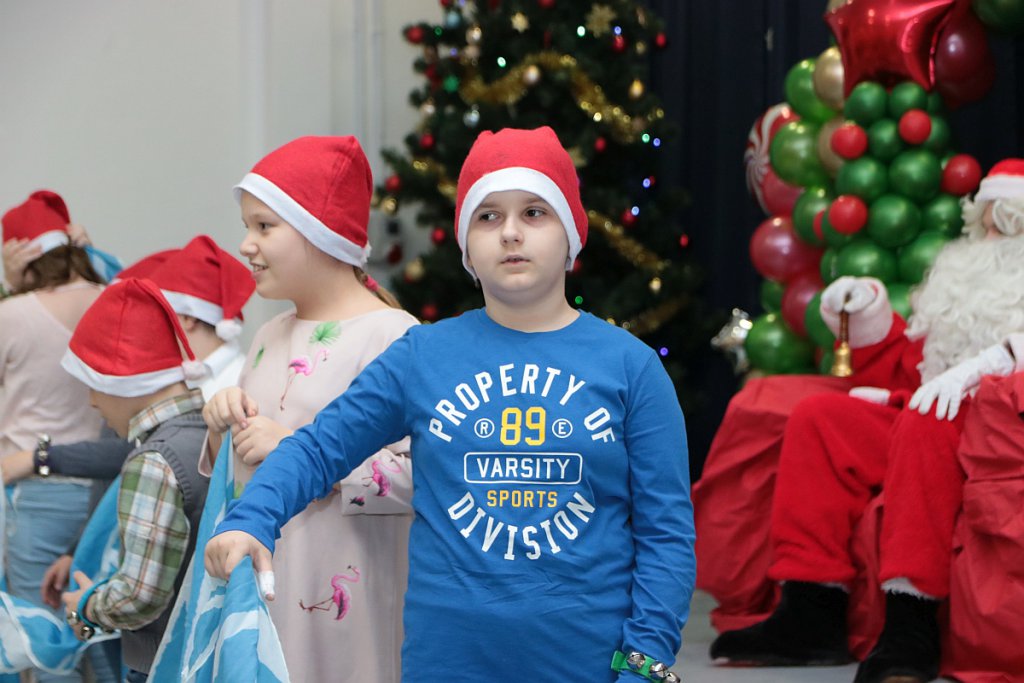 Mikołajki w Hali targowej Feniks [07.12.2019] - zdjęcie #30 - eOstroleka.pl