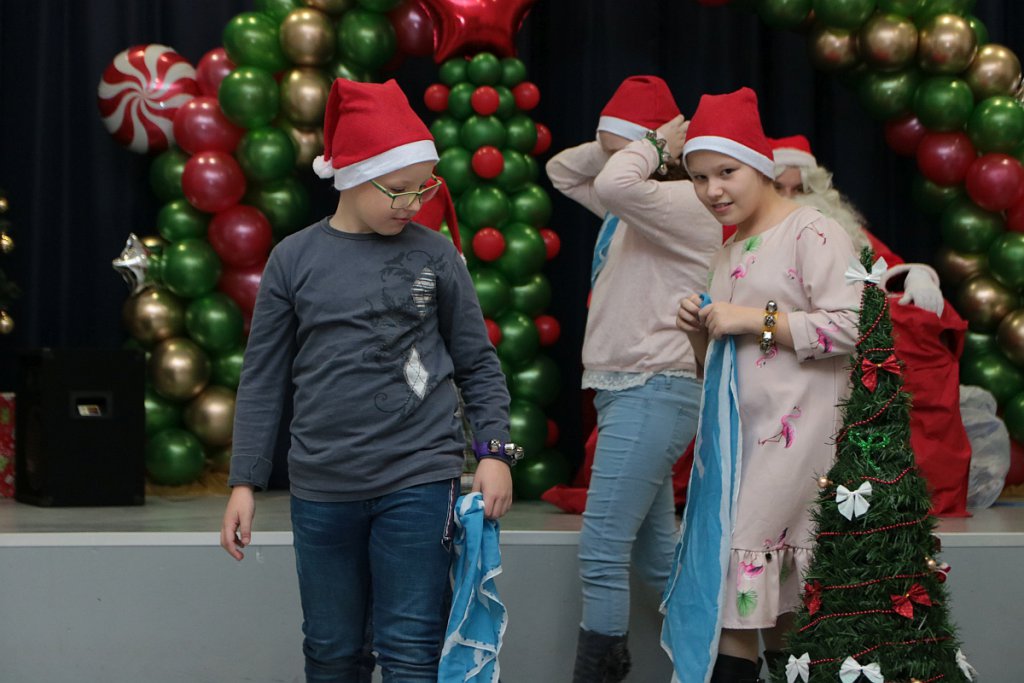 Mikołajki w Hali targowej Feniks [07.12.2019] - zdjęcie #15 - eOstroleka.pl