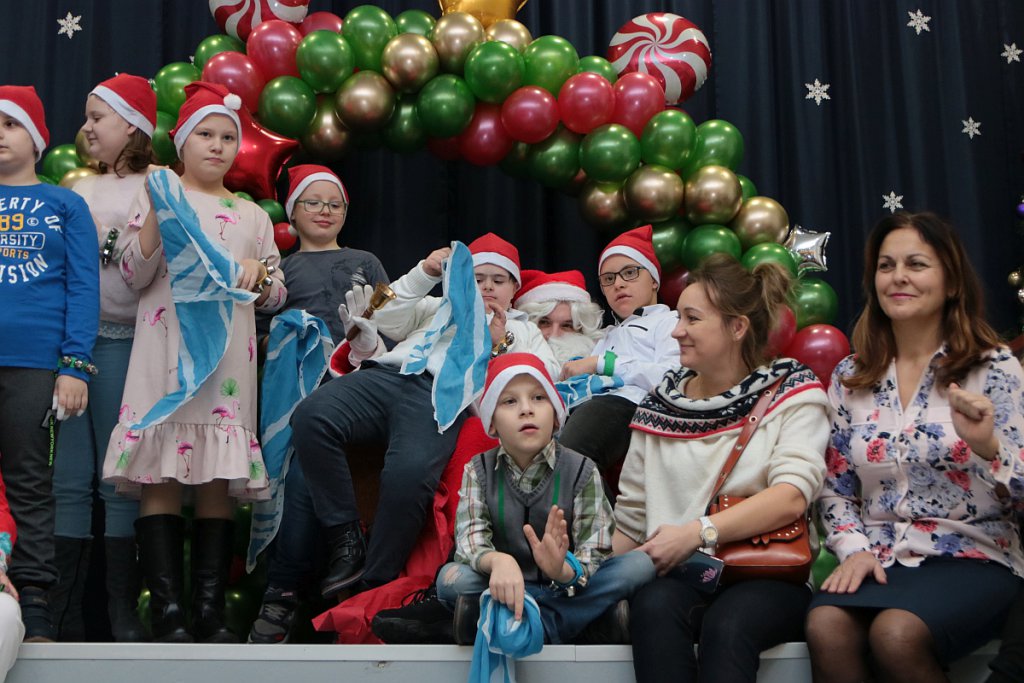 Mikołajki w Hali targowej Feniks [07.12.2019] - zdjęcie #7 - eOstroleka.pl