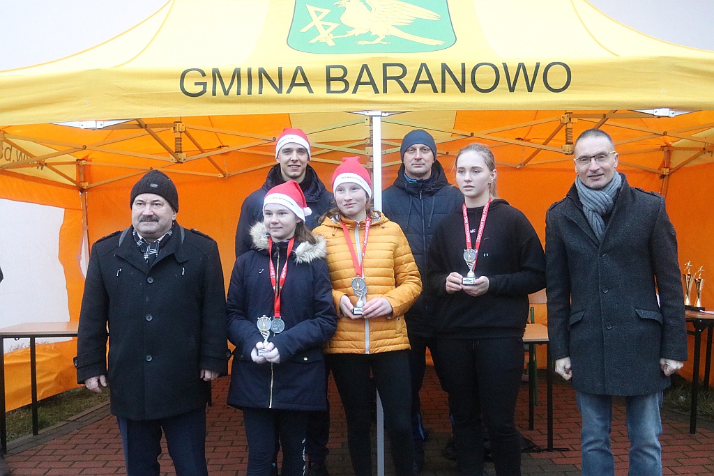 Bieg Mikołajkowy w Baranowie [7.12.2019] - zdjęcie #77 - eOstroleka.pl