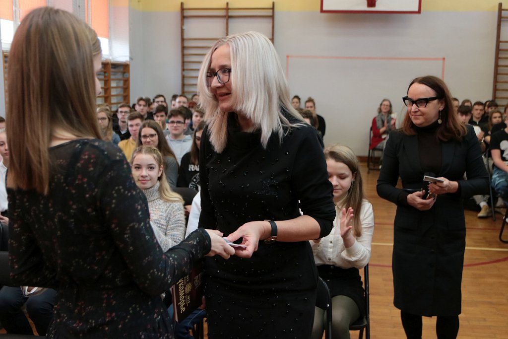 Młodzież z Usola Syberyjskiego z wizytą w II LO [09.12.2019] - zdjęcie #34 - eOstroleka.pl