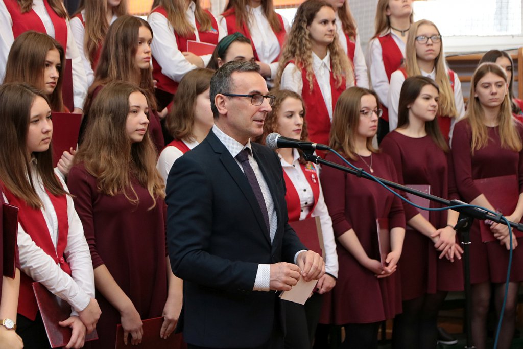 Młodzież z Usola Syberyjskiego z wizytą w II LO [09.12.2019] - zdjęcie #23 - eOstroleka.pl