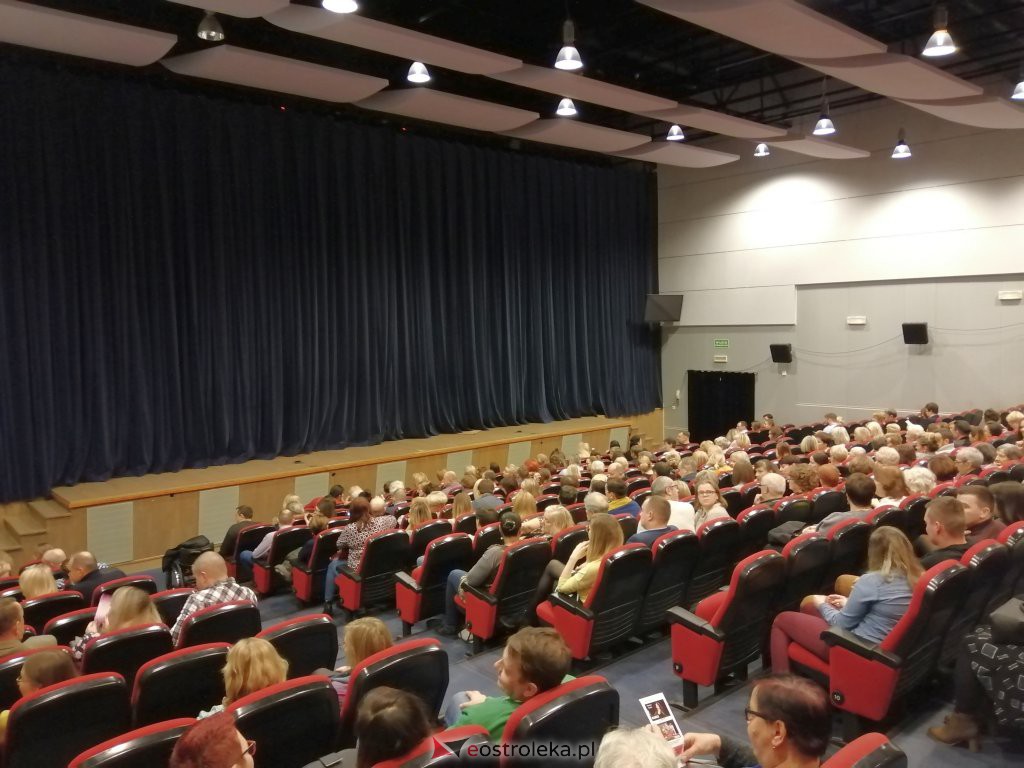 Spektakl Gąska w Ostrołęckim Centrum Kultury [9.12.2019] - zdjęcie #12 - eOstroleka.pl