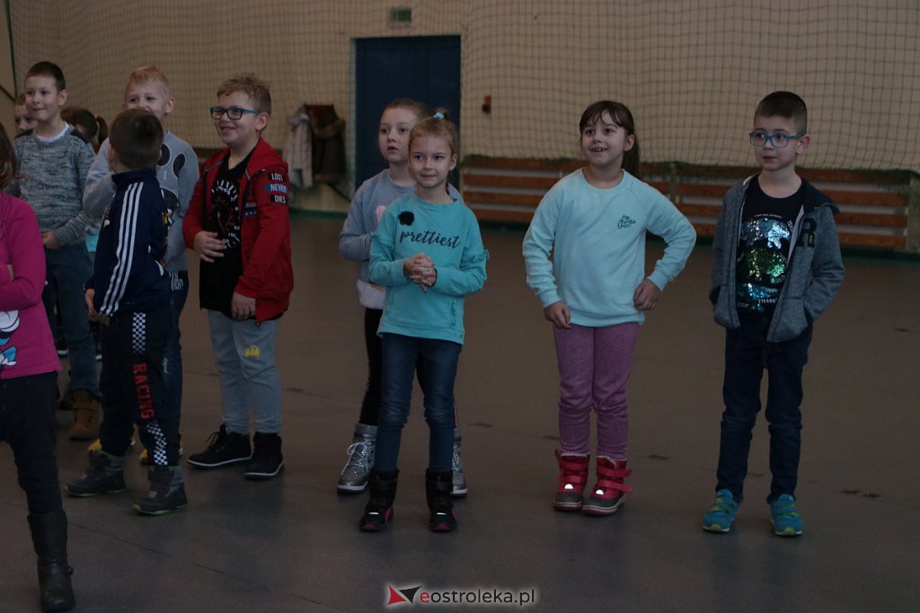 Majka Jeżowska zagrała w Ostrołęce. Dzieci były zachwycone! [10.12.2019] - zdjęcie #53 - eOstroleka.pl