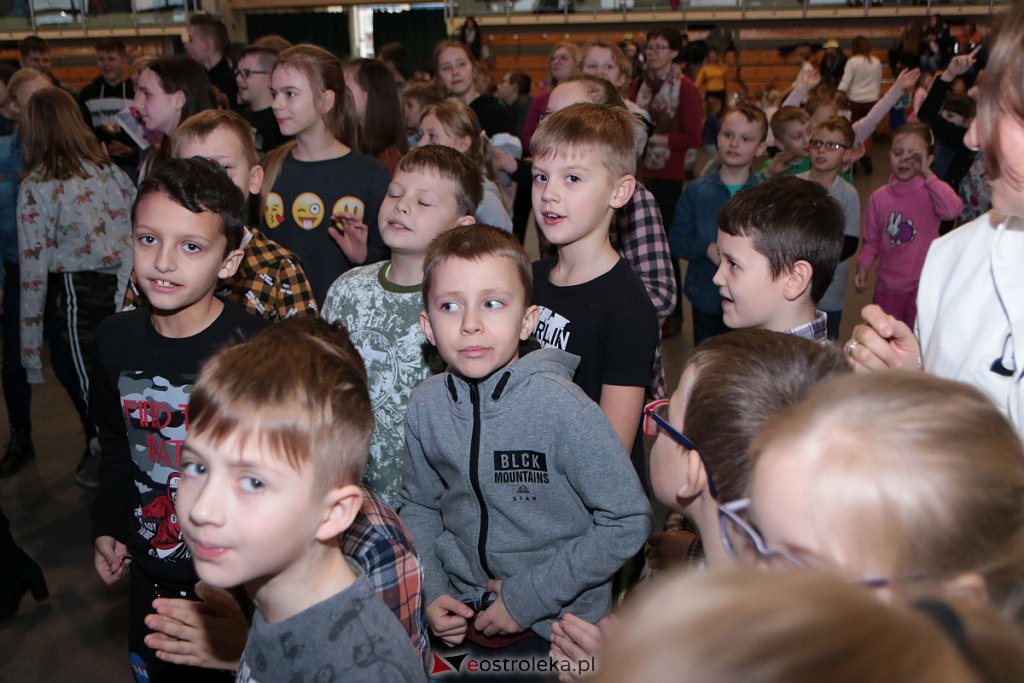 Majka Jeżowska zagrała w Ostrołęce. Dzieci były zachwycone! [10.12.2019] - zdjęcie #69 - eOstroleka.pl