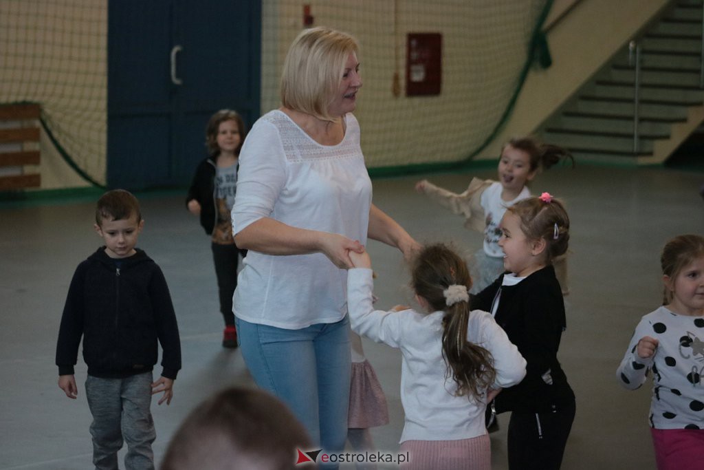 Majka Jeżowska zagrała w Ostrołęce. Dzieci były zachwycone! [10.12.2019] - zdjęcie #42 - eOstroleka.pl