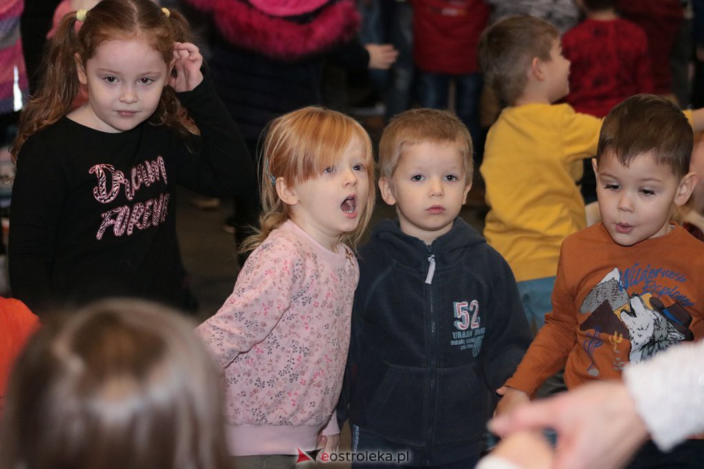 Majka Jeżowska zagrała w Ostrołęce. Dzieci były zachwycone! [10.12.2019] - zdjęcie #37 - eOstroleka.pl