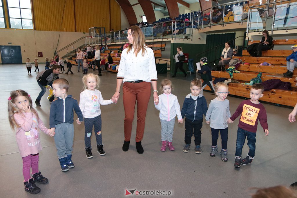 Majka Jeżowska zagrała w Ostrołęce. Dzieci były zachwycone! [10.12.2019] - zdjęcie #26 - eOstroleka.pl