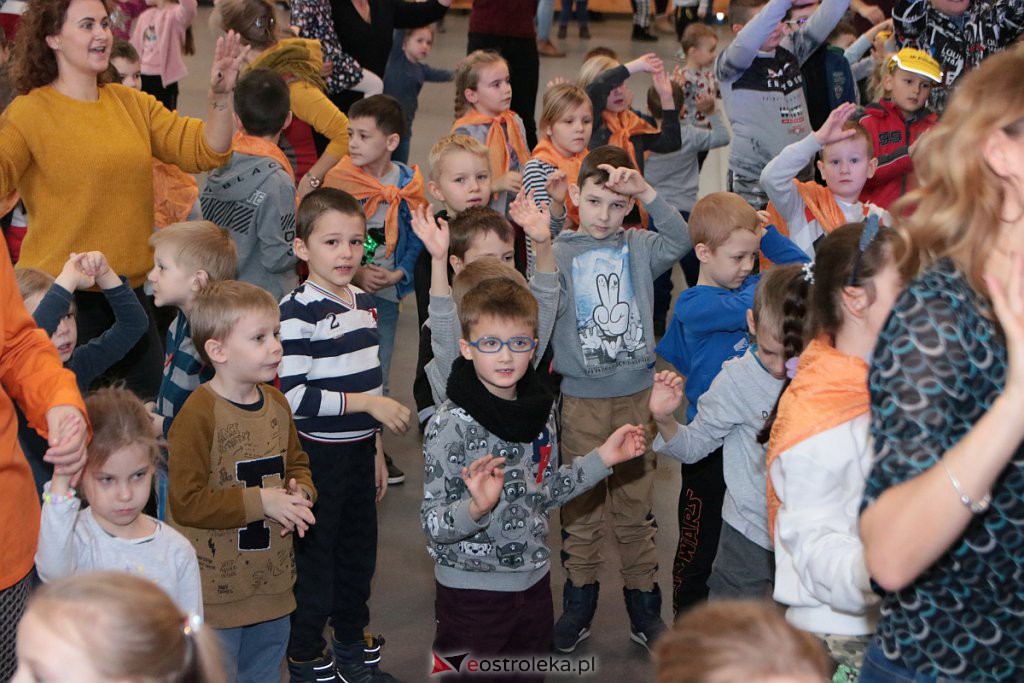 Majka Jeżowska zagrała w Ostrołęce. Dzieci były zachwycone! [10.12.2019] - zdjęcie #7 - eOstroleka.pl
