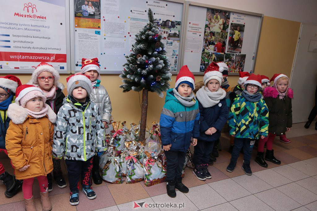 Przedszkolaki przygotowały świąteczne niespodzianki podopiecznym MOPR 12.12.2019] - zdjęcie #19 - eOstroleka.pl