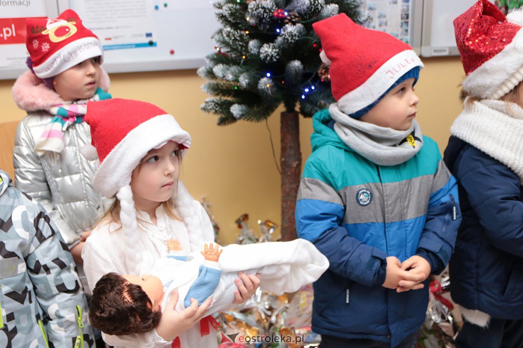 Przedszkolaki przygotowały świąteczne niespodzianki podopiecznym MOPR 12.12.2019] - zdjęcie #25 - eOstroleka.pl