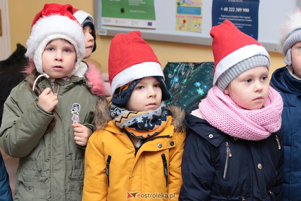 Przedszkolaki przygotowały świąteczne niespodzianki podopiecznym MOPR 12.12.2019] - zdjęcie #26 - eOstroleka.pl