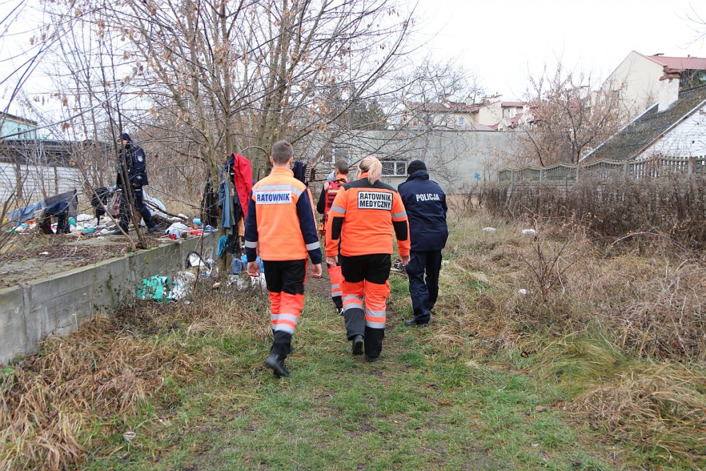 Wspólnie wyciągają „Pomocną Dłoń” do bezdomnych [13.12.2019] - zdjęcie #27 - eOstroleka.pl