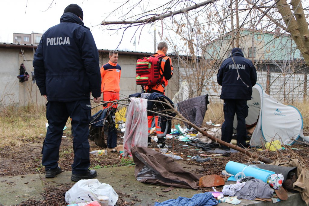 Wspólnie wyciągają „Pomocną Dłoń” do bezdomnych [13.12.2019] - zdjęcie #31 - eOstroleka.pl