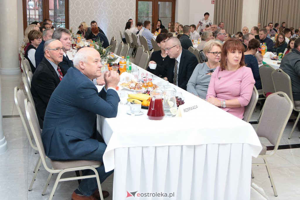 Jubileuszowe spotkanie powiatowych rodzin zastępczych [13.12.2019] - zdjęcie #18 - eOstroleka.pl