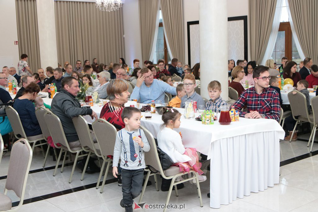 Jubileuszowe spotkanie powiatowych rodzin zastępczych [13.12.2019] - zdjęcie #19 - eOstroleka.pl