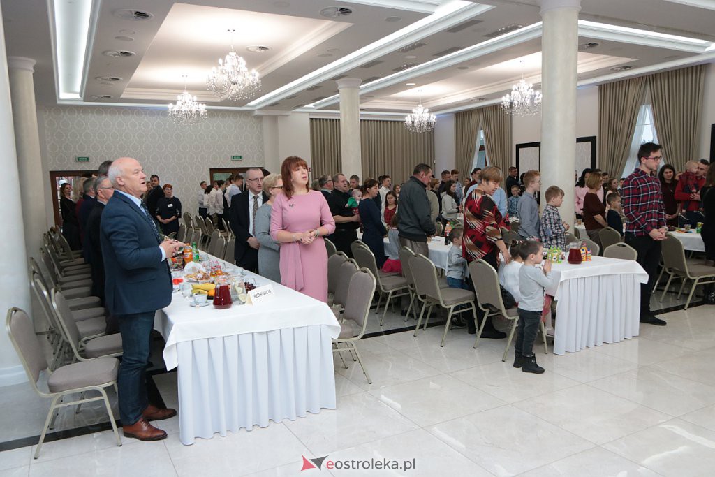 Jubileuszowe spotkanie powiatowych rodzin zastępczych [13.12.2019] - zdjęcie #21 - eOstroleka.pl