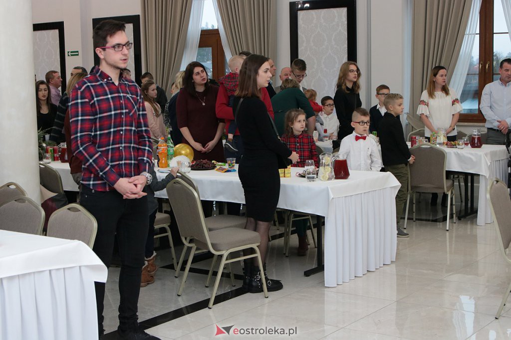 Jubileuszowe spotkanie powiatowych rodzin zastępczych [13.12.2019] - zdjęcie #14 - eOstroleka.pl