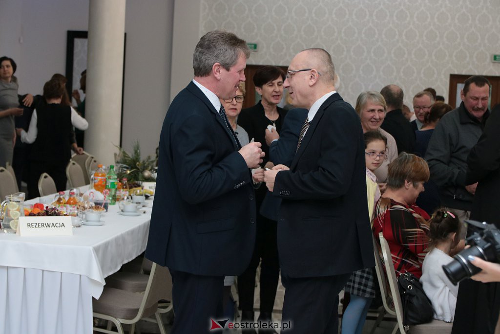 Jubileuszowe spotkanie powiatowych rodzin zastępczych [13.12.2019] - zdjęcie #37 - eOstroleka.pl