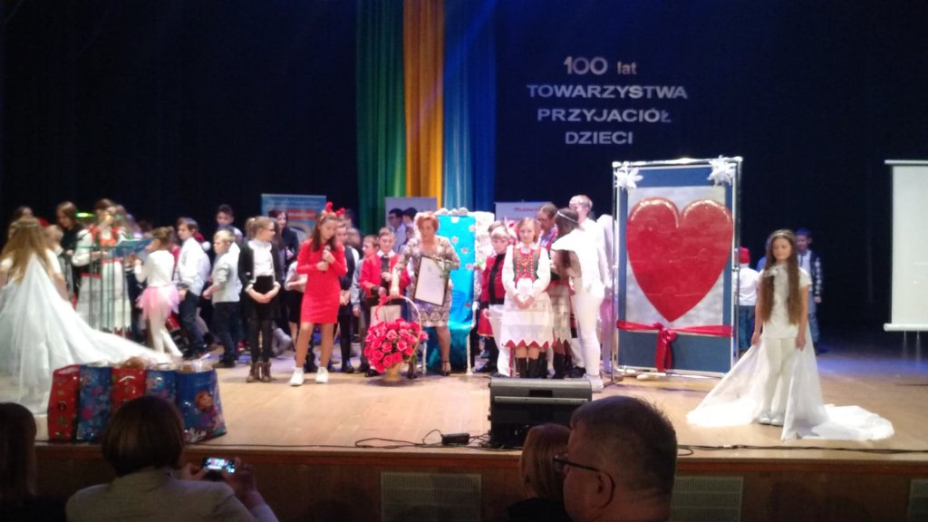 TPD w 100-lecie istnienia podziękowało za wsparcie. Sypnęło medalami i wyróżnieniami [16.12.2019] - zdjęcie #2 - eOstroleka.pl