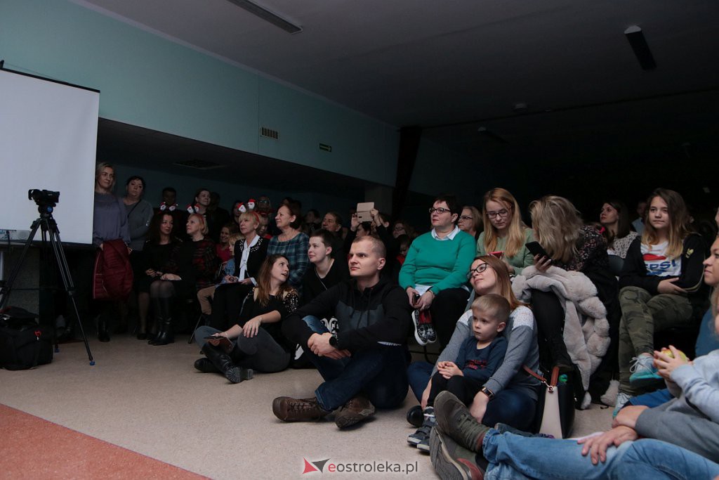 „Wyśpiewali” stroje dla szkolnego chóru [17.12.2019] - zdjęcie #135 - eOstroleka.pl