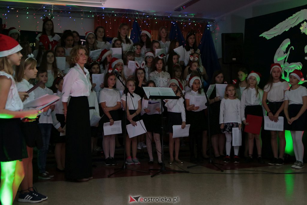 „Wyśpiewali” stroje dla szkolnego chóru [17.12.2019] - zdjęcie #26 - eOstroleka.pl