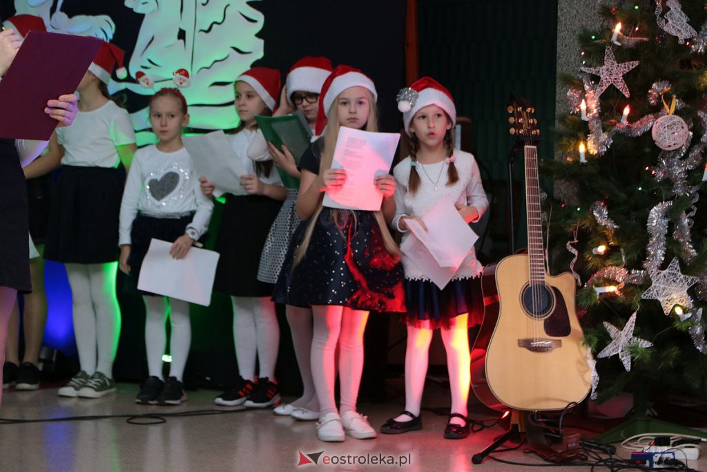 „Wyśpiewali” stroje dla szkolnego chóru [17.12.2019] - zdjęcie #112 - eOstroleka.pl