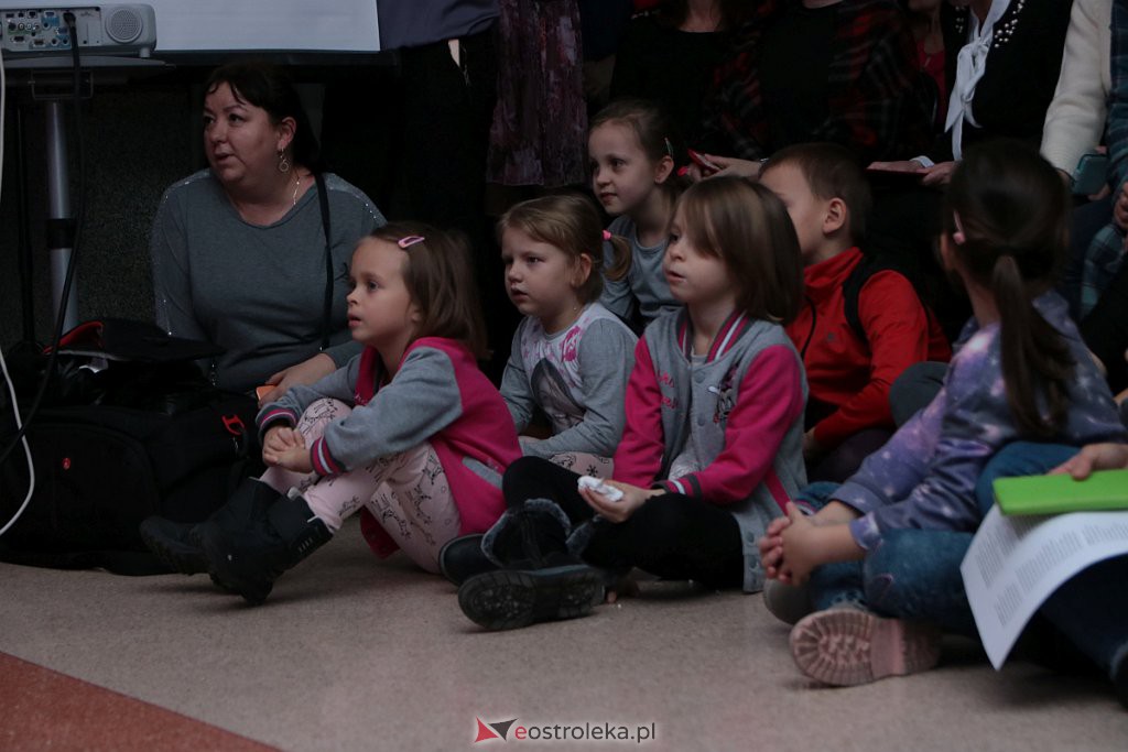 „Wyśpiewali” stroje dla szkolnego chóru [17.12.2019] - zdjęcie #35 - eOstroleka.pl