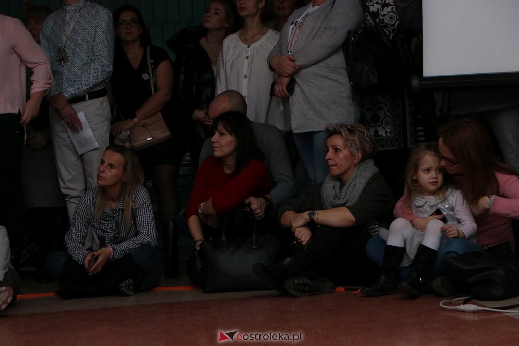 „Wyśpiewali” stroje dla szkolnego chóru [17.12.2019] - zdjęcie #109 - eOstroleka.pl