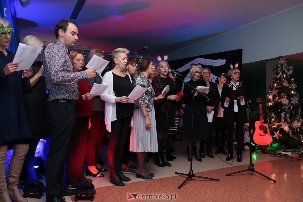 „Wyśpiewali” stroje dla szkolnego chóru [17.12.2019] - zdjęcie #106 - eOstroleka.pl