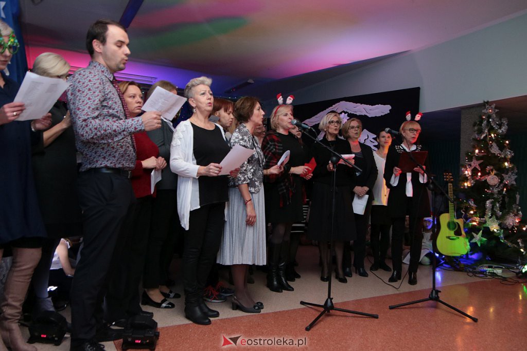 „Wyśpiewali” stroje dla szkolnego chóru [17.12.2019] - zdjęcie #103 - eOstroleka.pl