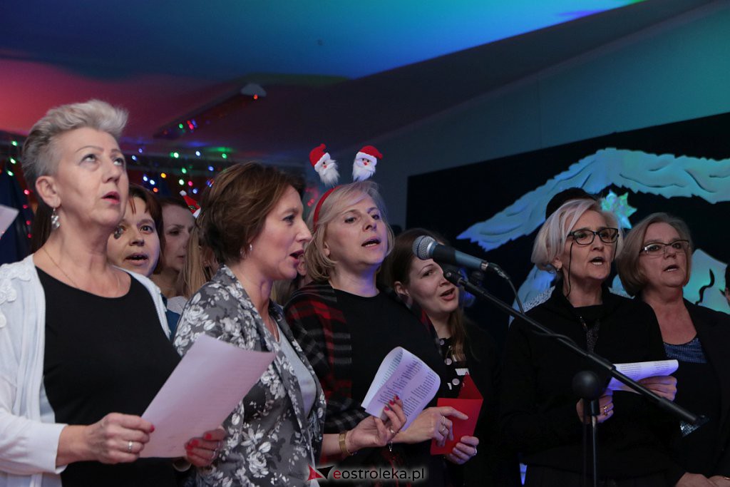 „Wyśpiewali” stroje dla szkolnego chóru [17.12.2019] - zdjęcie #100 - eOstroleka.pl
