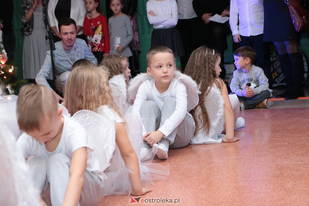 „Wyśpiewali” stroje dla szkolnego chóru [17.12.2019] - zdjęcie #85 - eOstroleka.pl