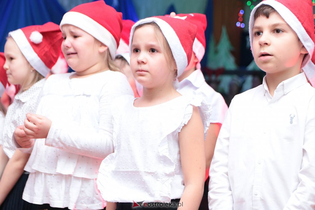 „Wyśpiewali” stroje dla szkolnego chóru [17.12.2019] - zdjęcie #82 - eOstroleka.pl