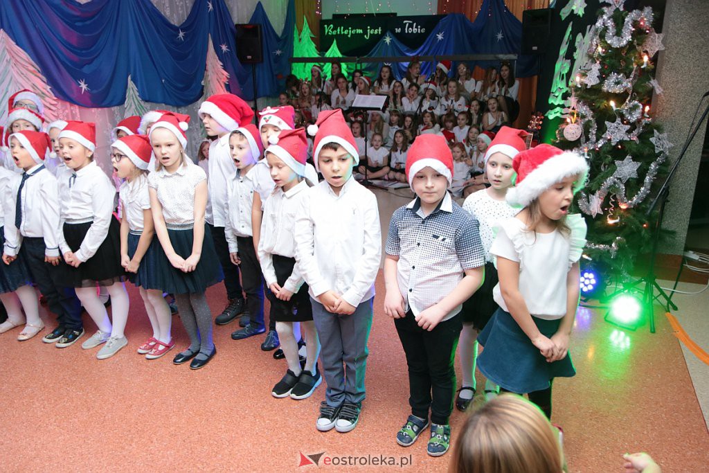 „Wyśpiewali” stroje dla szkolnego chóru [17.12.2019] - zdjęcie #72 - eOstroleka.pl
