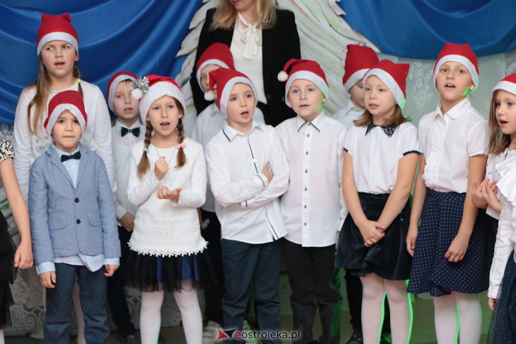 „Wyśpiewali” stroje dla szkolnego chóru [17.12.2019] - zdjęcie #67 - eOstroleka.pl