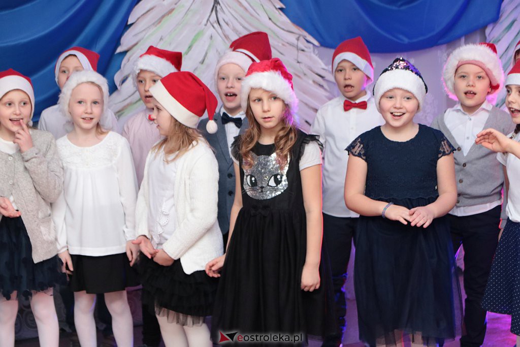 „Wyśpiewali” stroje dla szkolnego chóru [17.12.2019] - zdjęcie #60 - eOstroleka.pl