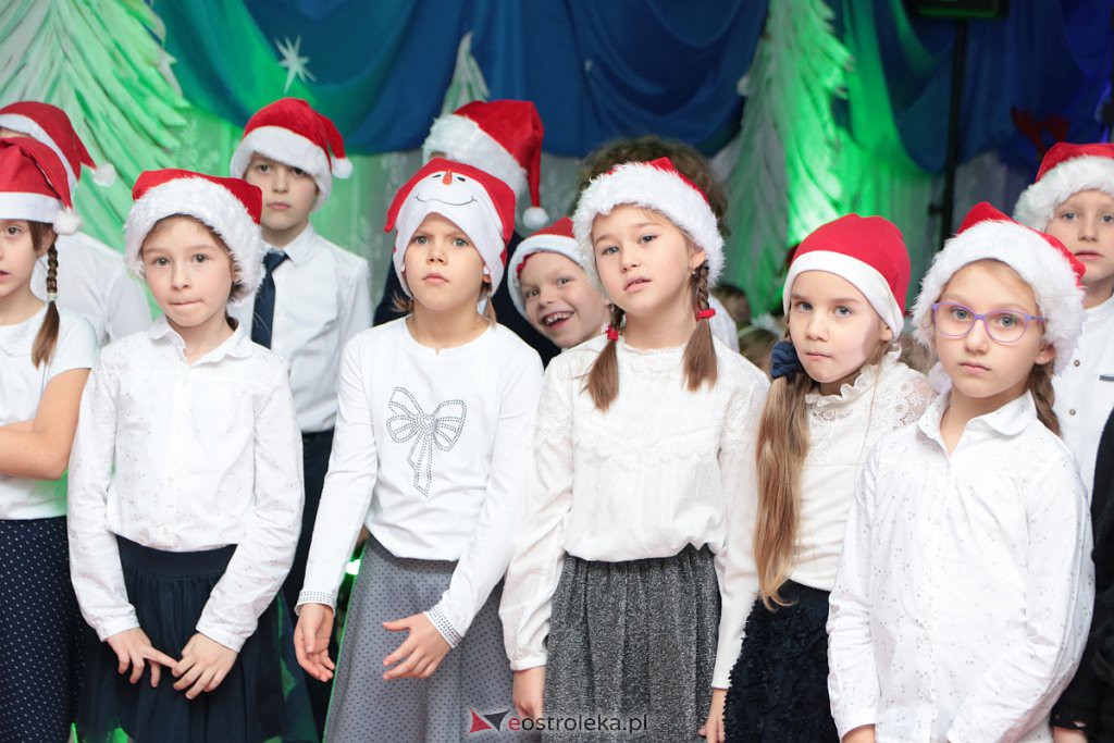 „Wyśpiewali” stroje dla szkolnego chóru [17.12.2019] - zdjęcie #51 - eOstroleka.pl