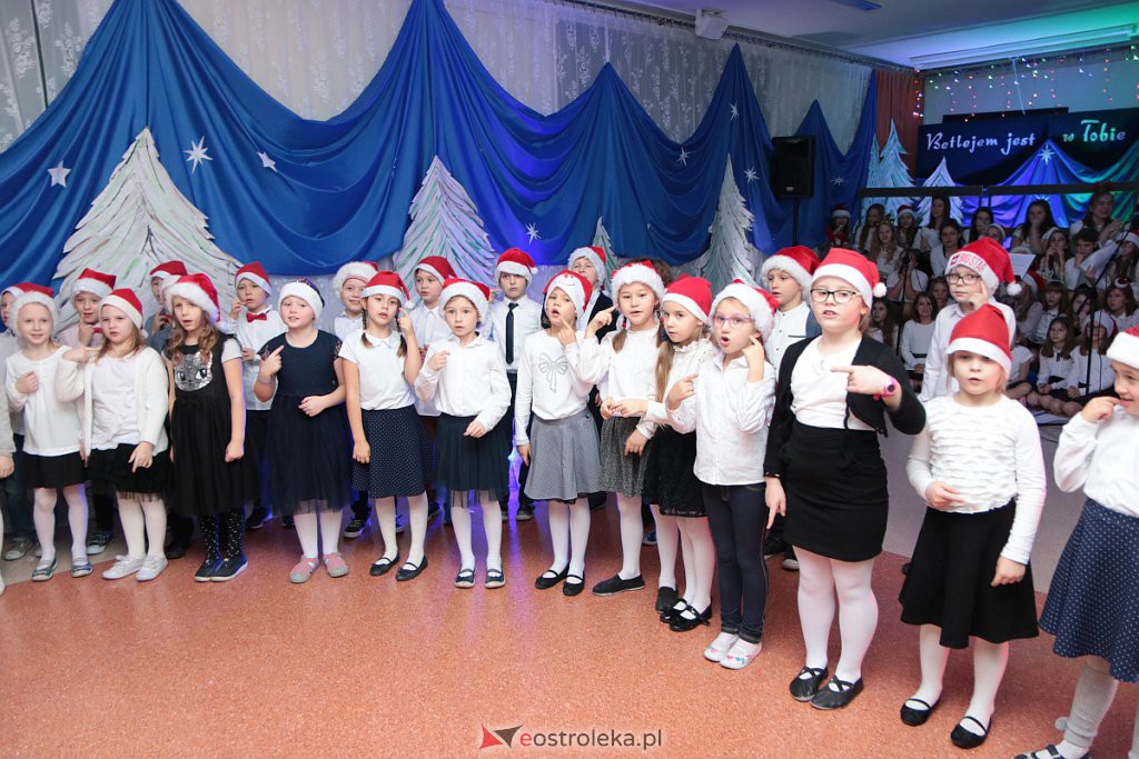 „Wyśpiewali” stroje dla szkolnego chóru [17.12.2019] - zdjęcie #49 - eOstroleka.pl