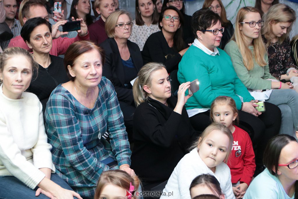 „Wyśpiewali” stroje dla szkolnego chóru [17.12.2019] - zdjęcie #45 - eOstroleka.pl