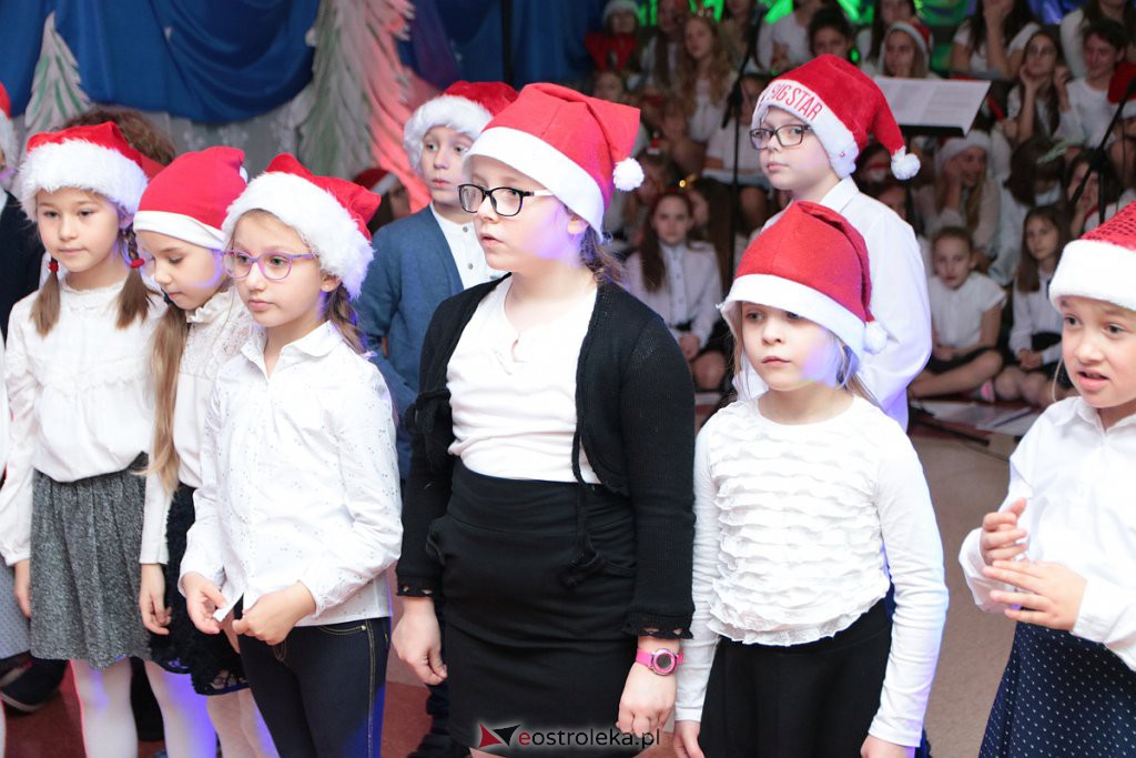 „Wyśpiewali” stroje dla szkolnego chóru [17.12.2019] - zdjęcie #42 - eOstroleka.pl