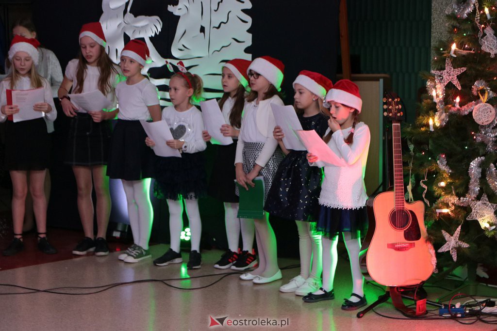 „Wyśpiewali” stroje dla szkolnego chóru [17.12.2019] - zdjęcie #32 - eOstroleka.pl
