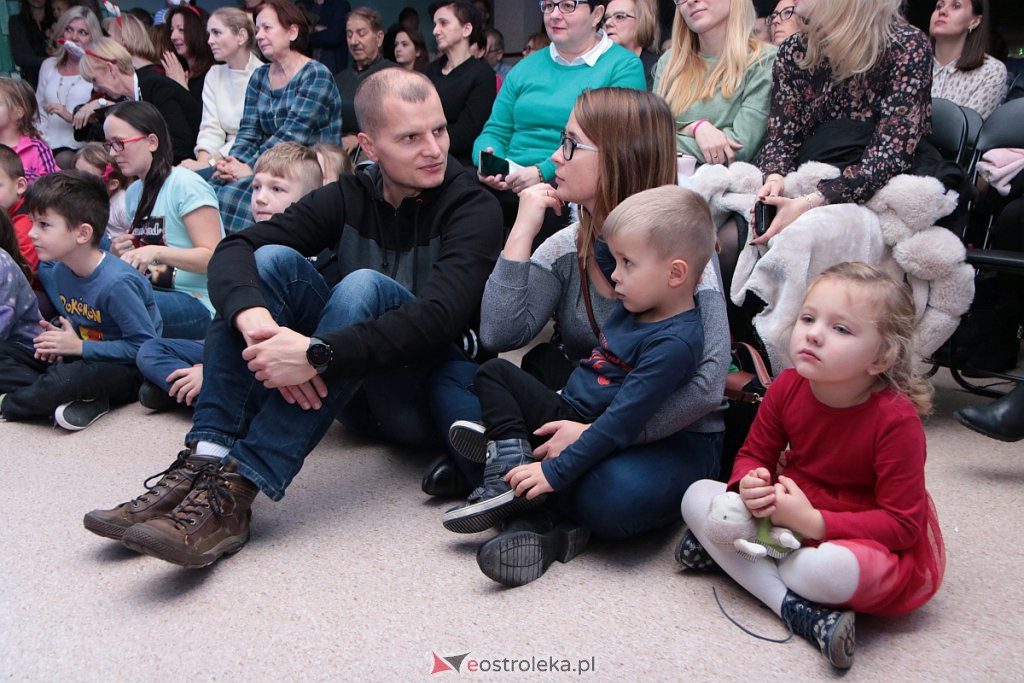 „Wyśpiewali” stroje dla szkolnego chóru [17.12.2019] - zdjęcie #26 - eOstroleka.pl