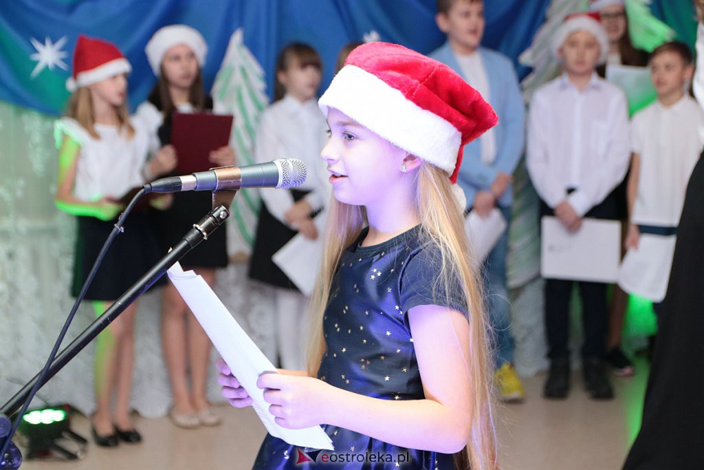 „Wyśpiewali” stroje dla szkolnego chóru [17.12.2019] - zdjęcie #17 - eOstroleka.pl