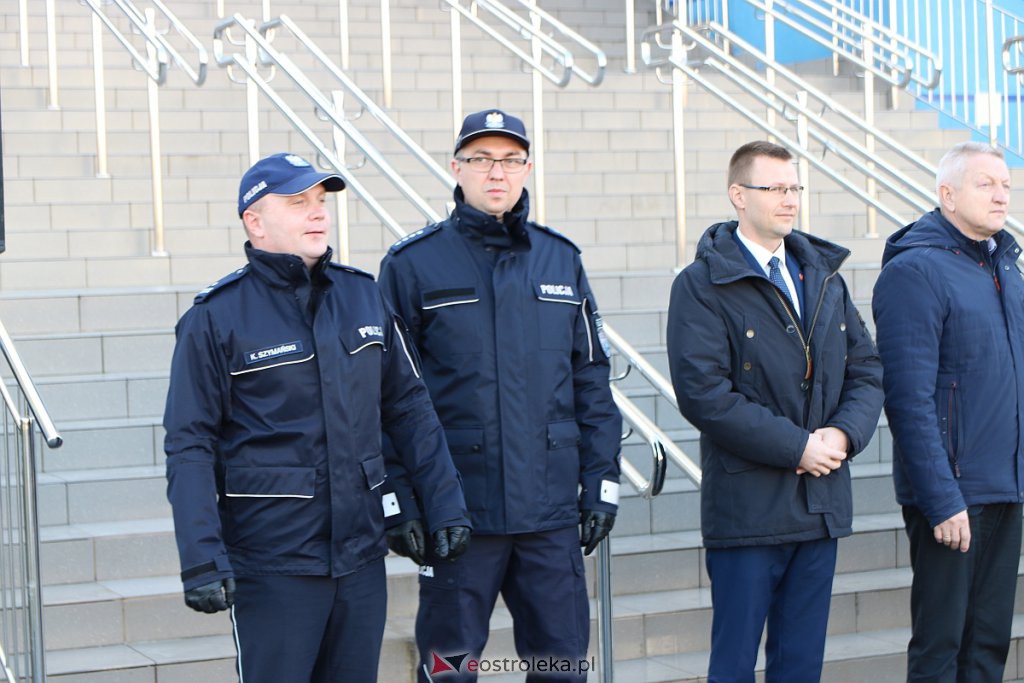 Takie prezenty „pod choinkę” dostali ostrołęccy policjanci [18.12.2019] - zdjęcie #74 - eOstroleka.pl