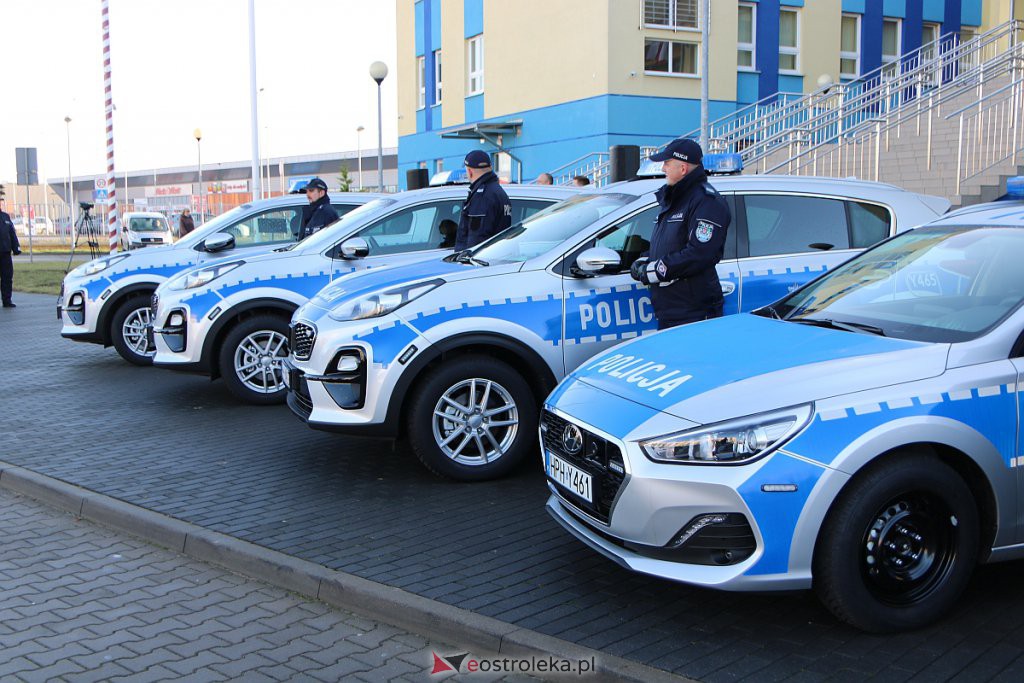 Takie prezenty „pod choinkę” dostali ostrołęccy policjanci [18.12.2019] - zdjęcie #17 - eOstroleka.pl