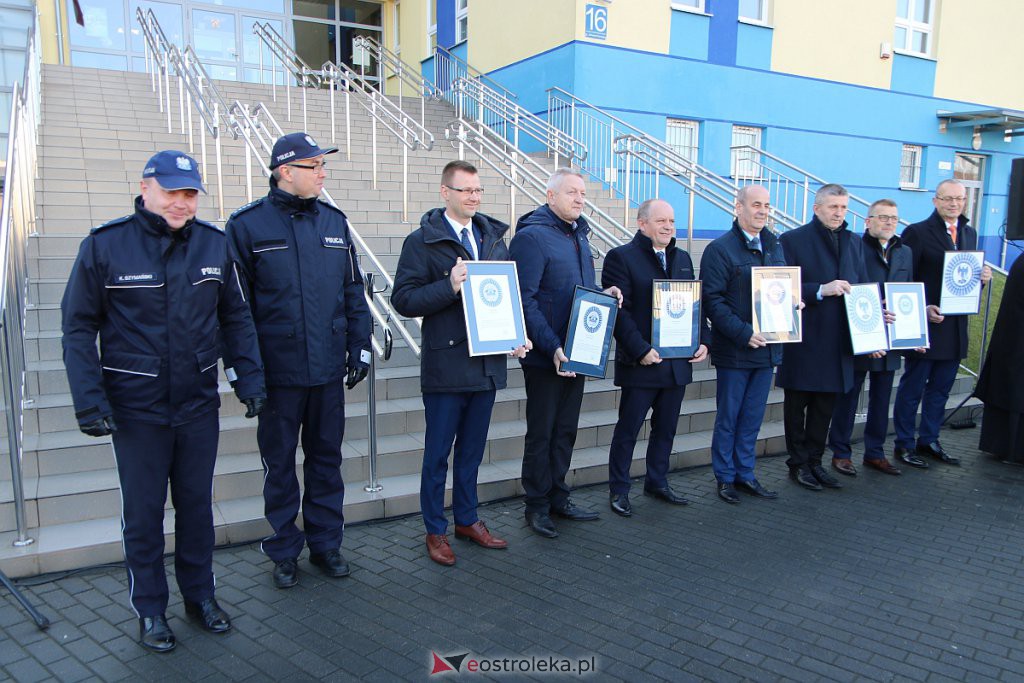 Takie prezenty „pod choinkę” dostali ostrołęccy policjanci [18.12.2019] - zdjęcie #11 - eOstroleka.pl