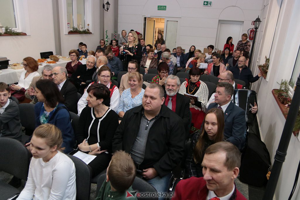 Wigilijne spotkanie Związku Kurpiów [18.12.2019] - zdjęcie #17 - eOstroleka.pl